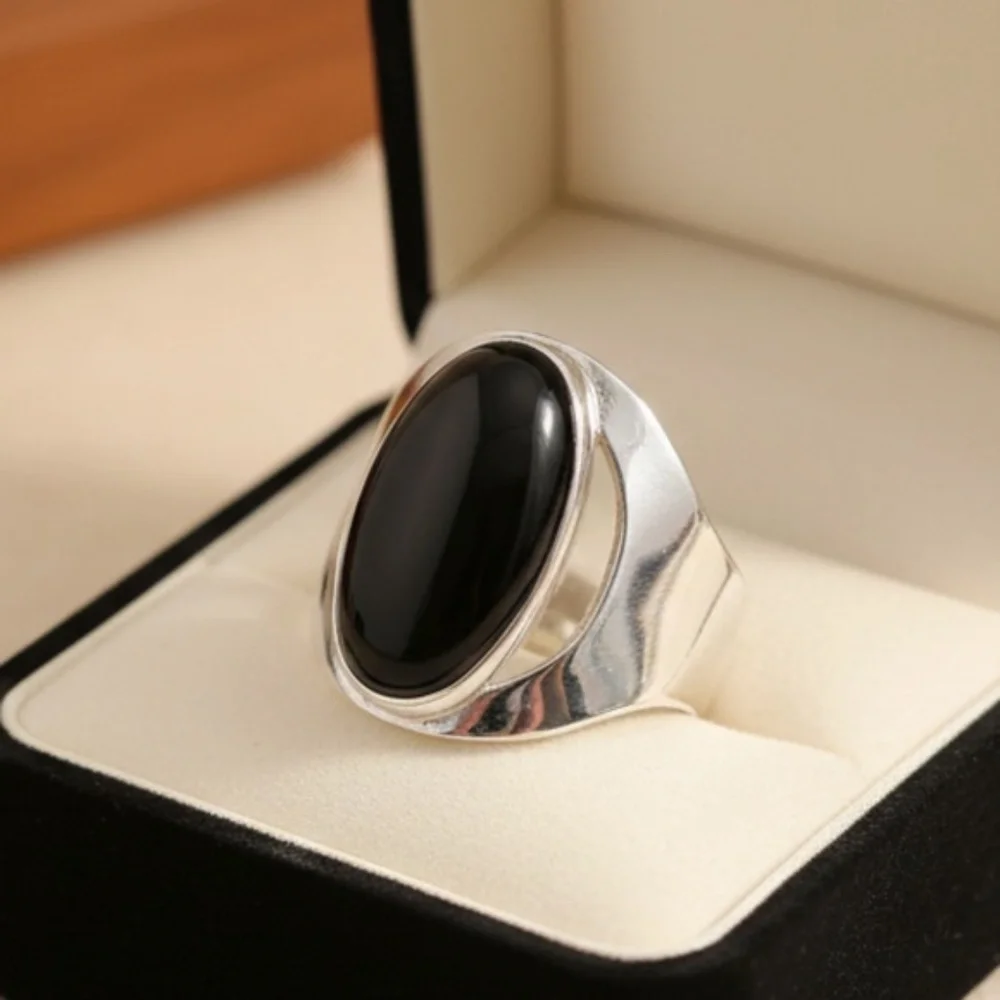 Womens Black Onyx Sterling‎ Silver .925 Oval Cocktail Ring